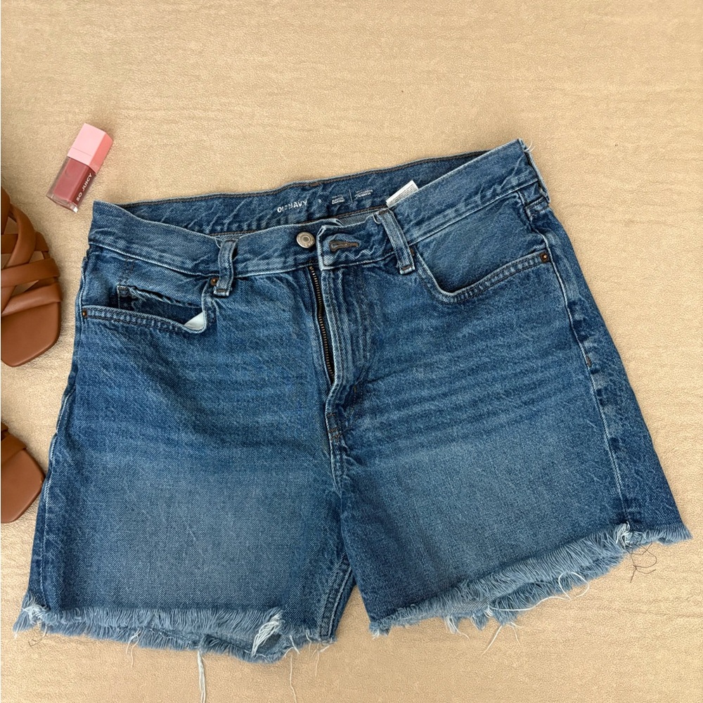 Old Navy women’s high rise slouchy straight jean shorts
